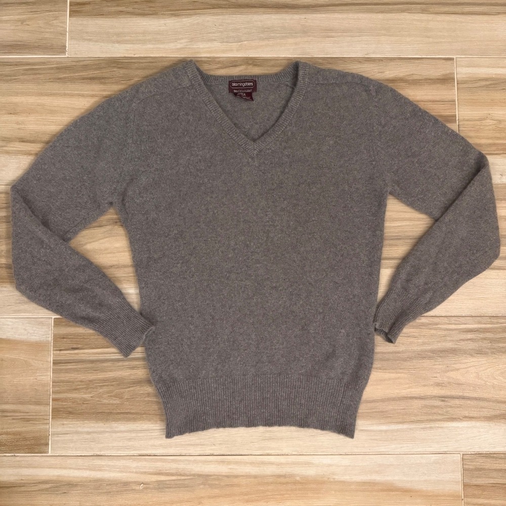 Bloomingdales Traditionalist Cashmere V-Neck Sweater Gray Mens Medium